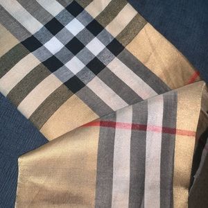 Silky Burberry scarf